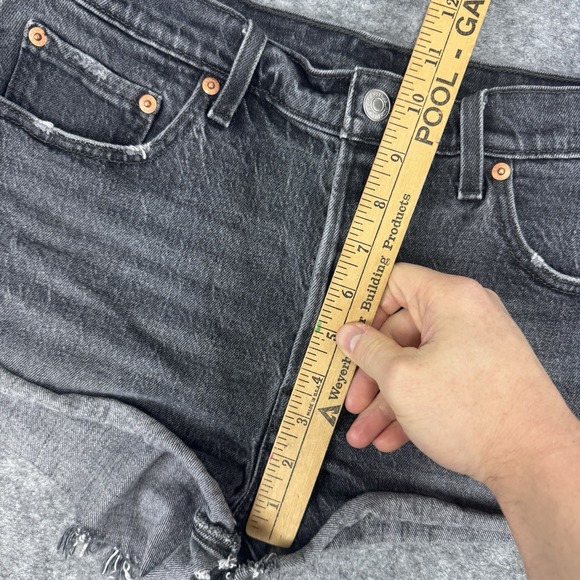 Levis 501 Jean Shorts Womens 29 Black Denim Cut Off High Rise Frayed - Picture 6 of 10